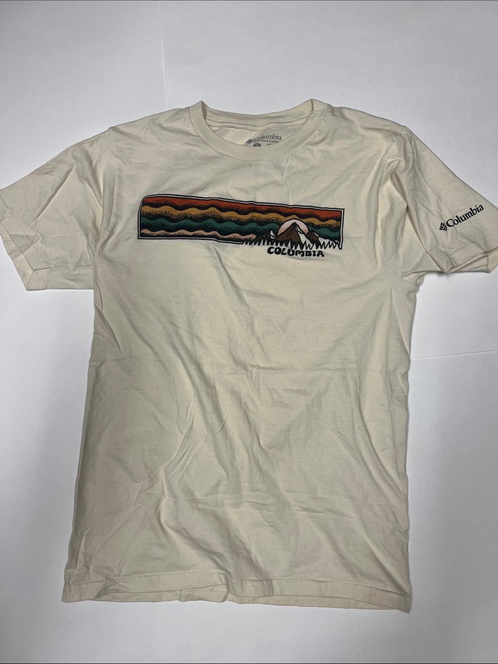 Columbia Cream Short-Sleeve Tee with Sunset Mountain Graphic